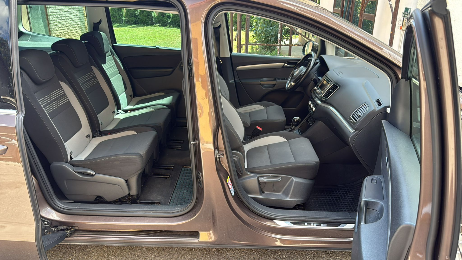 Volkswagen Sharan — gallery image 3