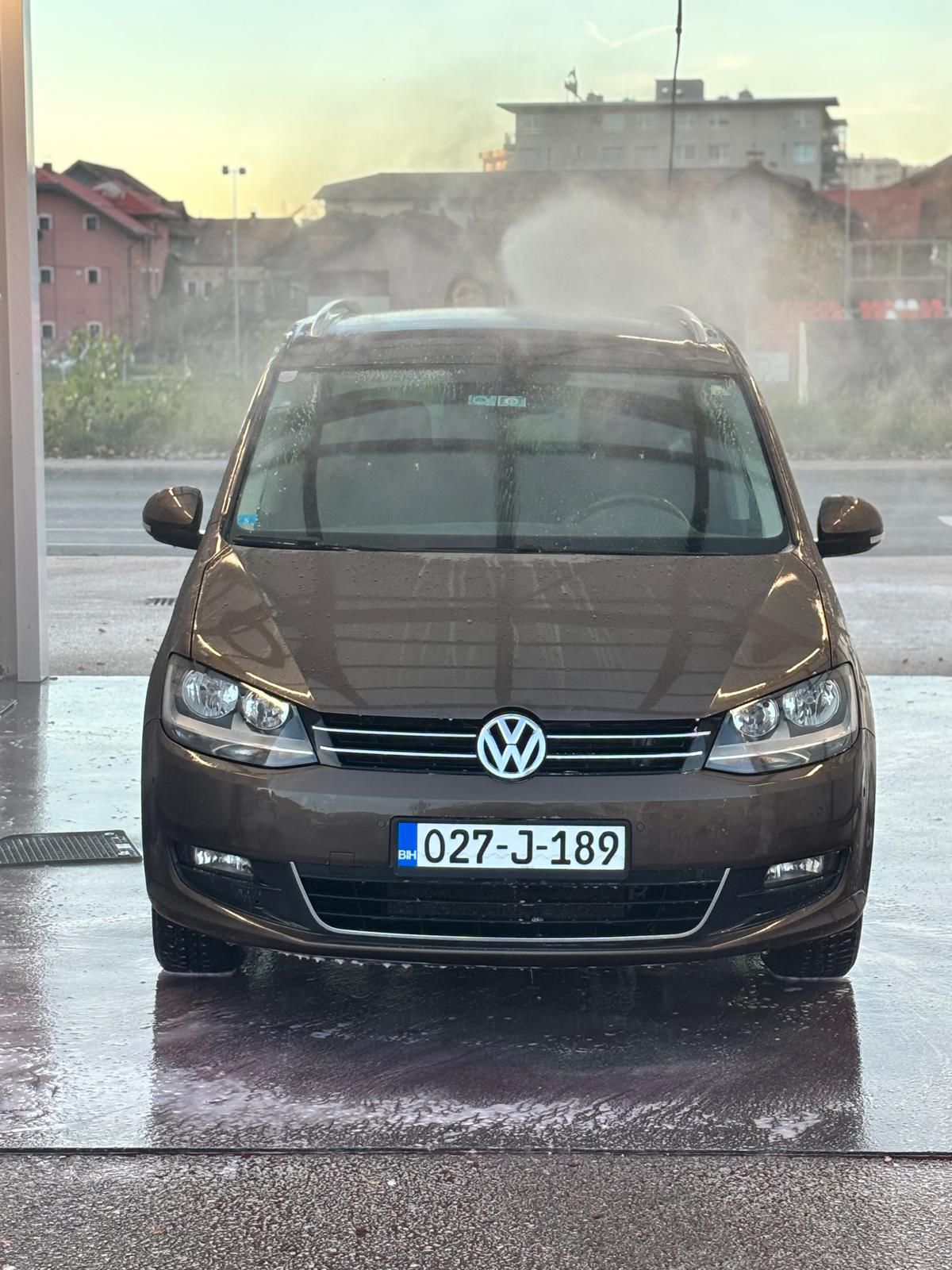 Volkswagen Sharan — gallery image 2